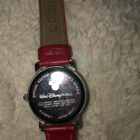 Tinker bell Christmas watch - Picture 3 of 3